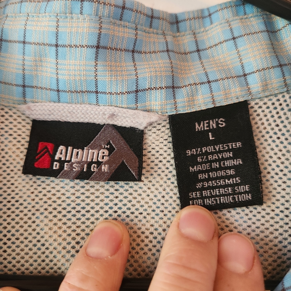 Alpine Design Plaid Button-Up - Picture 4 of 5